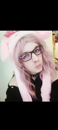 OnlyFans cuenta notarealfemboy avatar 1