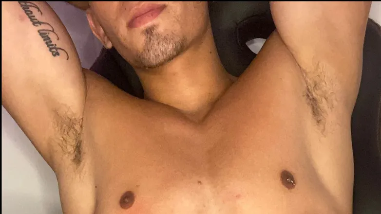 OnlyFans cuenta alan_parr header 2