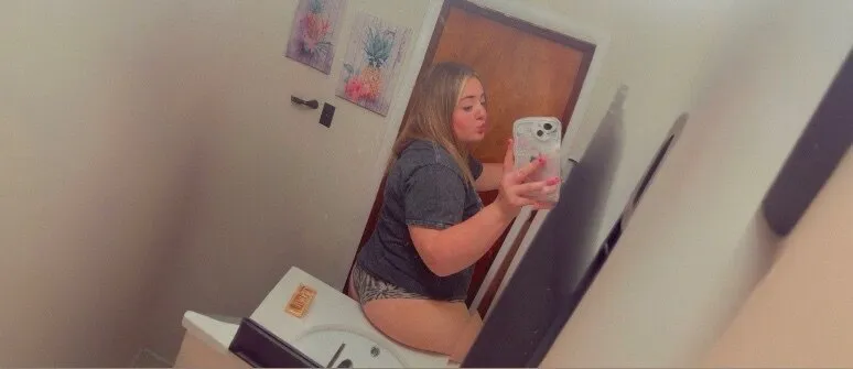 OnlyFans cuenta kikitty07 header 2