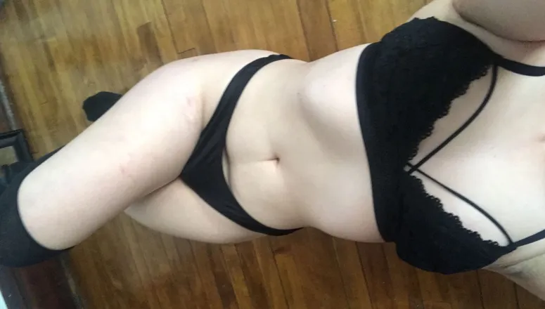 OnlyFans cuenta goodgirllucylu header 2