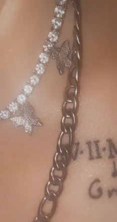 OnlyFans cuenta stxnvrgrlxo header 2