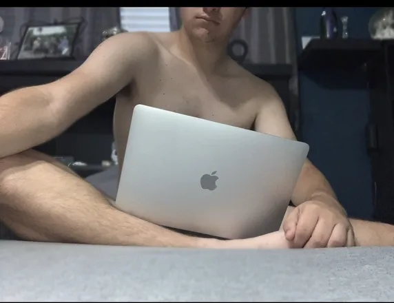 OnlyFans account  collegekid19 header 2
