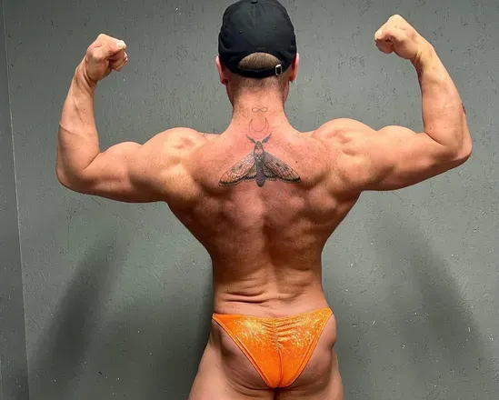 OnlyFans cuenta albyotoolexxx header 2