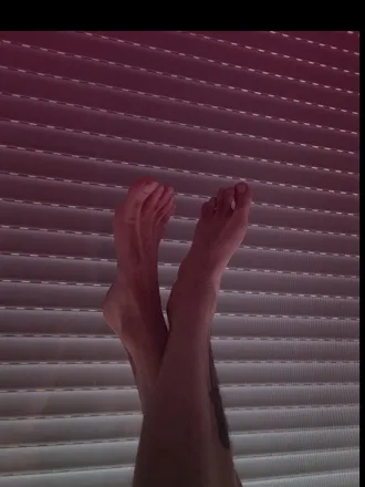 OnlyFans cuenta yourballerinafeet header 2