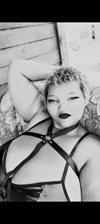 OnlyFans cuenta voluptuousblackrose avatar 1