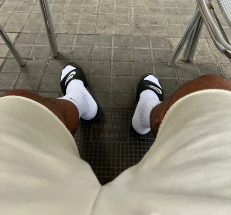 OnlyFans cuenta sniffmyshoes header 2