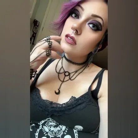 OnlyFans account  ravenousrikki92 avatar 1