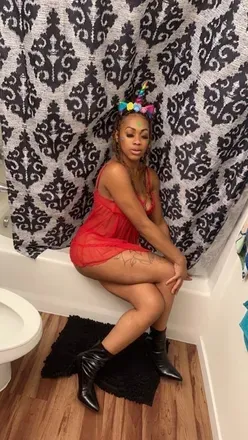 OnlyFans cuenta royalfantasies avatar 1