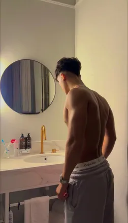 OnlyFans cuenta frat.boy header 2