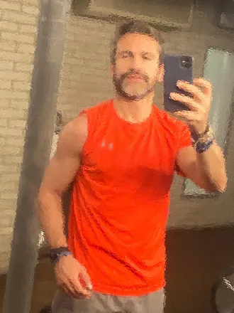 OnlyFans cuenta more_of_bor header 2