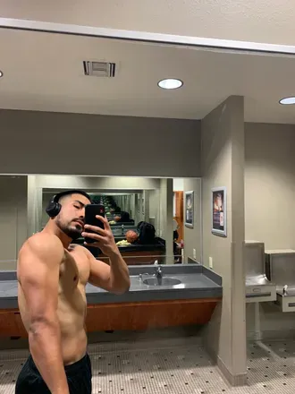 OnlyFans cuenta papi0330juancho header 2