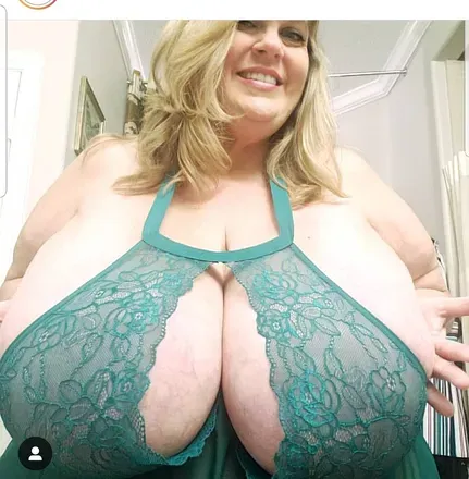 OnlyFans cuenta lacybreasts avatar 1