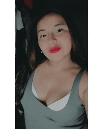 OnlyFans cuenta ojitosss3015 avatar 1