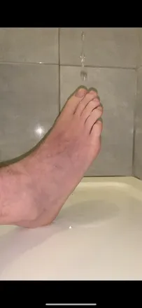 OnlyFans cuenta feetwithtreat header 2