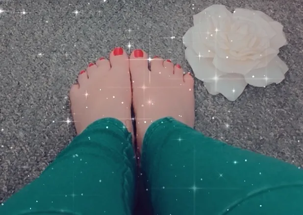 OnlyFans cuenta lovemuffinfeet header 2