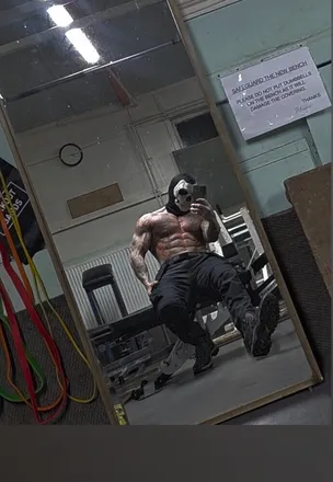 OnlyFans account  zade_masked header 2