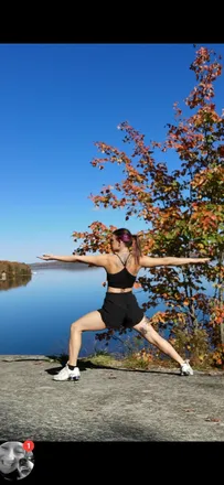 OnlyFans cuenta stacydoesyoga header 2