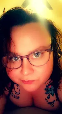 OnlyFans cuenta green-eyedthickness header 2