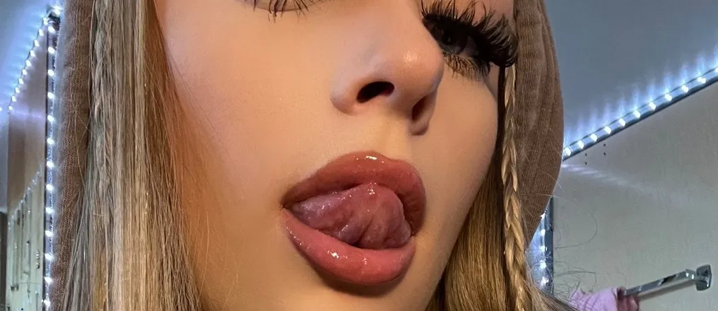OnlyFans account  craxybaby header 2