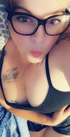 OnlyFans cuenta shyjennyxoxo header 2