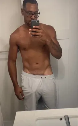 OnlyFans account  longhardwooddaddy header 2