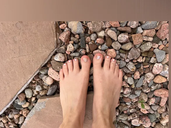 OnlyFans cuenta cassiafeet header 2