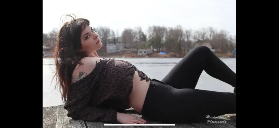 OnlyFans account  midnightbombshell header 2