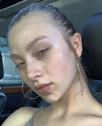 OnlyFans cuenta desirablekenzie avatar 1