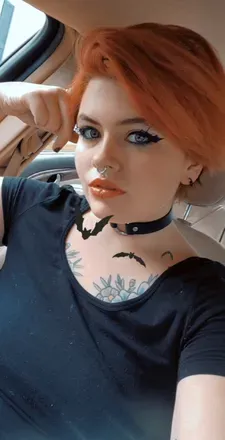 OnlyFans account  oopscary avatar 1