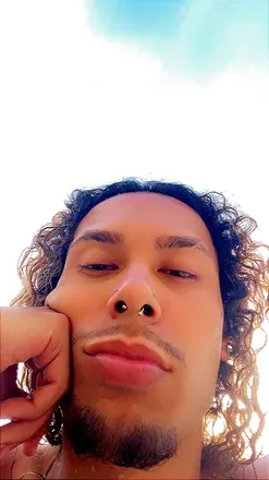 OnlyFans account  youngtropical avatar 1
