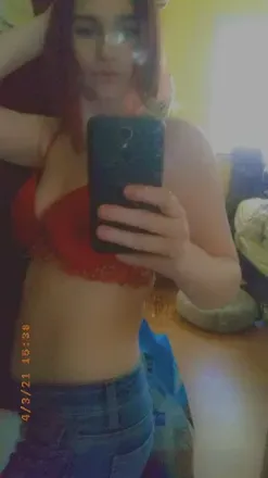 OnlyFans account  razberrybell header 2