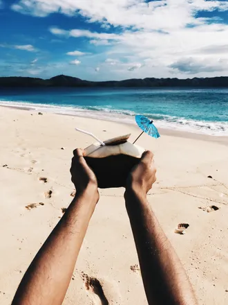 OnlyFans cuenta feet_travellers header 2
