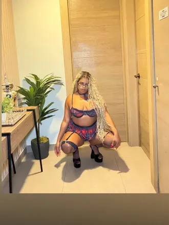 OnlyFans cuenta kryptonitekate header 2