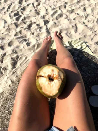 OnlyFans cuenta feedyourfeet header 2