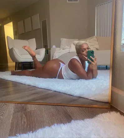 OnlyFans cuenta paiiigee header 2
