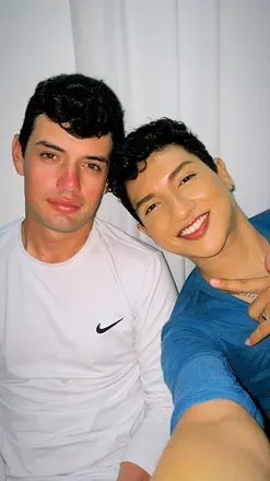 OnlyFans cuenta mauro_y_marco101022 avatar 1