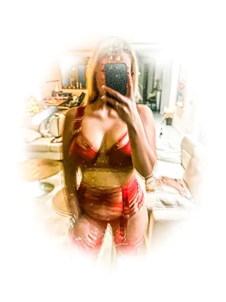 OnlyFans cuenta lucyfairlicious previous_avatars_1 3