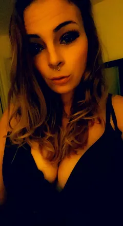 OnlyFans cuenta majikmayhem header 2