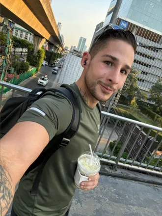 OnlyFans cuenta fithenry69 header 2