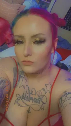 OnlyFans cuenta debbiecakes0516 avatar 1