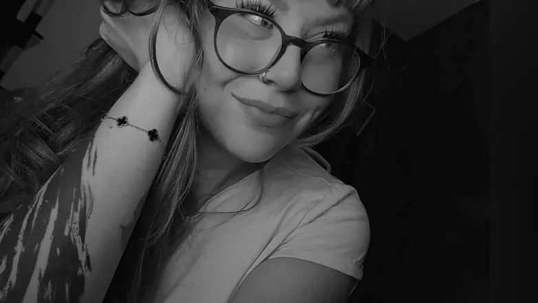 OnlyFans account  zyreena avatar 1