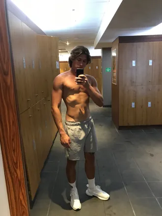 OnlyFans cuenta him2512 header 2