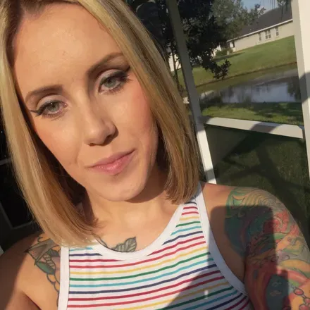 OnlyFans of velvet_trixxx_free