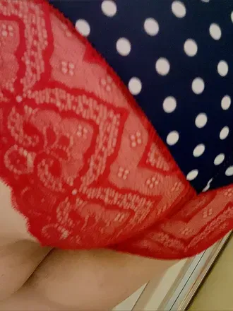 OnlyFans cuenta embershowsitall avatar 1