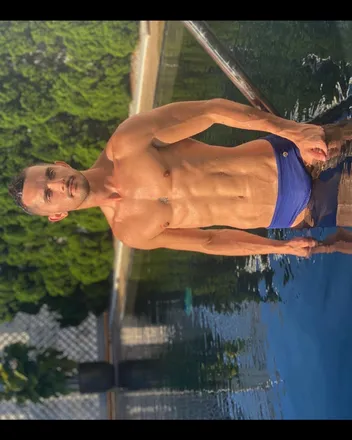 OnlyFans account  alefbertolassi header 2