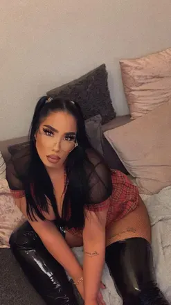OnlyFans cuenta ninabarbiexx header 2