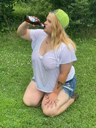 OnlyFans account  karlie6.7kingranch header 2