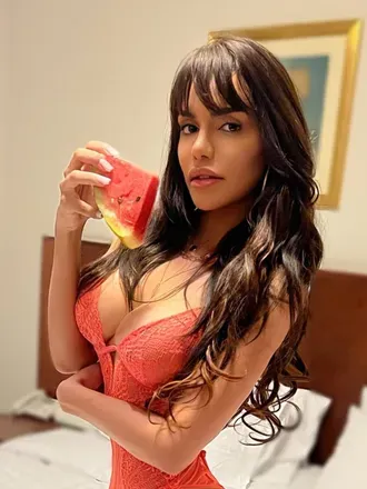 OnlyFans account  bellaaquino avatar 1