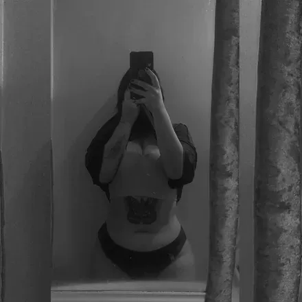 OnlyFans cuenta emi.ruiz avatar 1