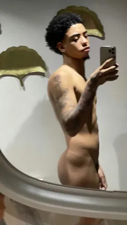 OnlyFans cuenta theviiniic header 2
